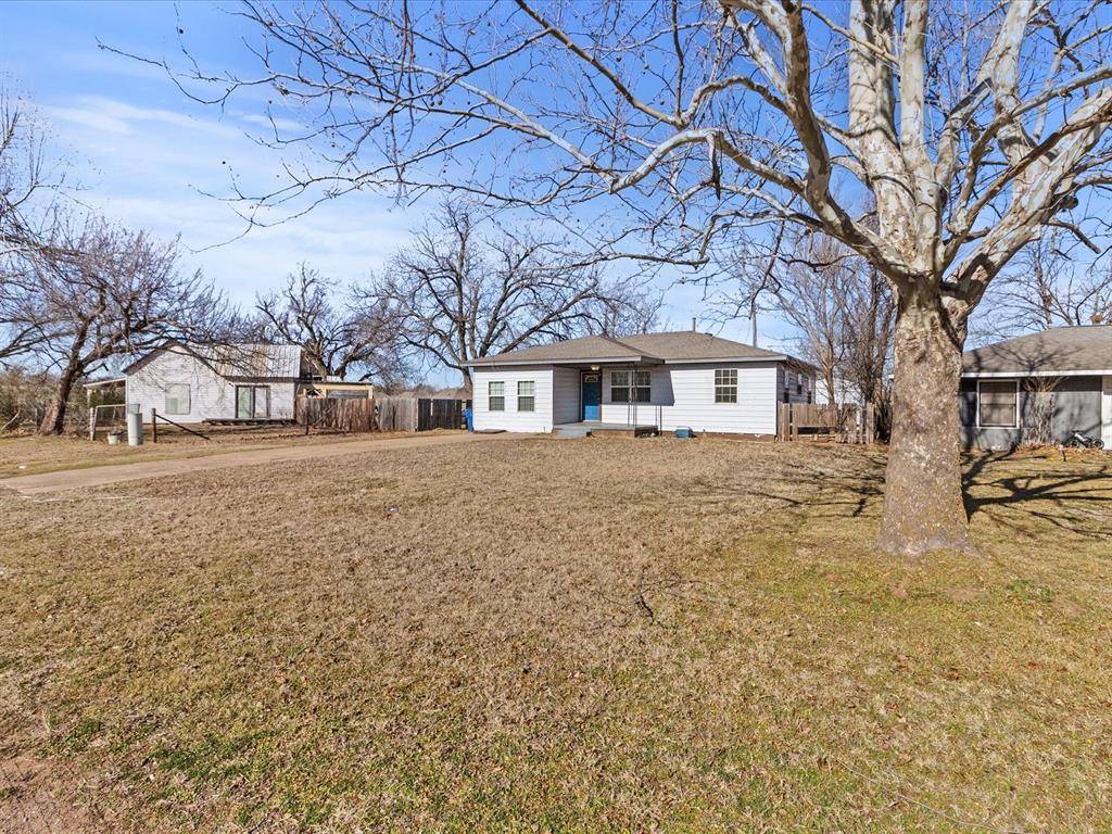 Guthrie, OK 73044,222 SW 19th ST