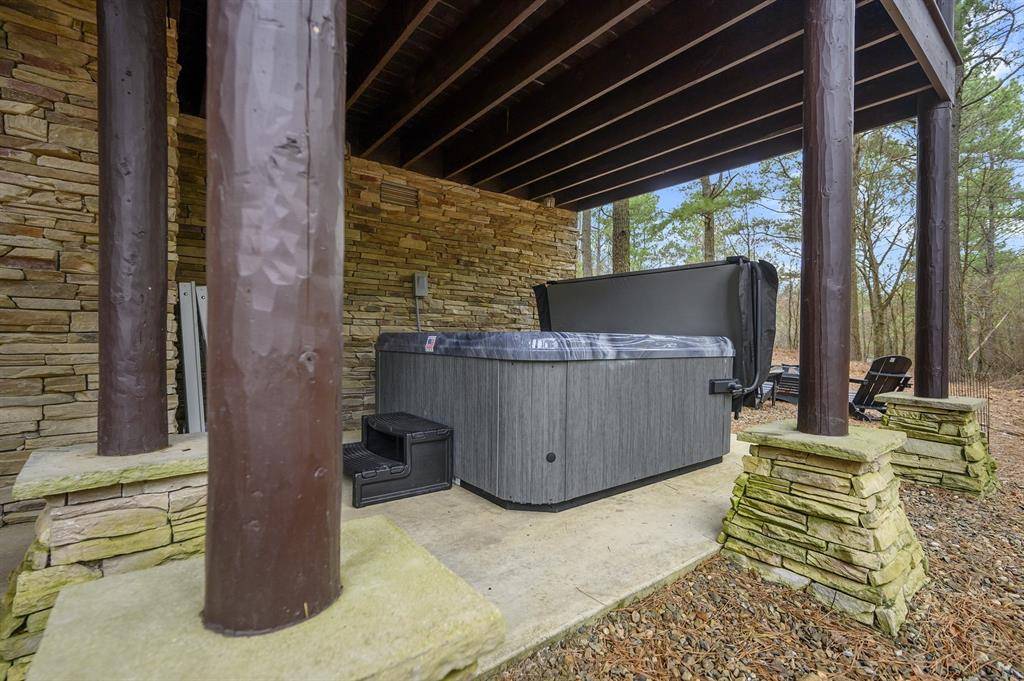 Broken Bow, OK 74728,58 Oxbow LN