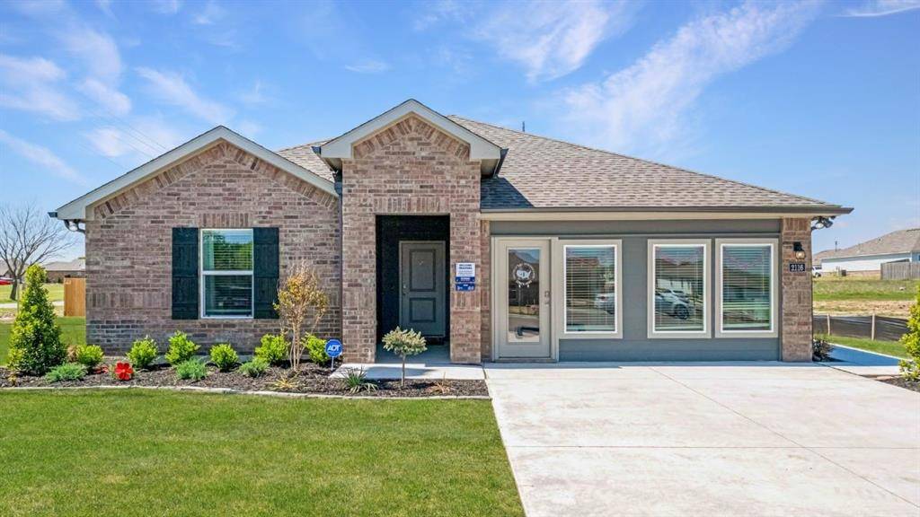 Yukon, OK 73099,10525 SW 24th TER