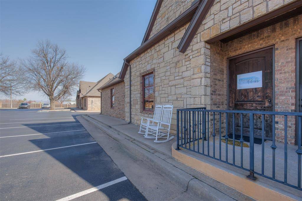 Oklahoma City, OK 73170,2201 SW 119th ST #a