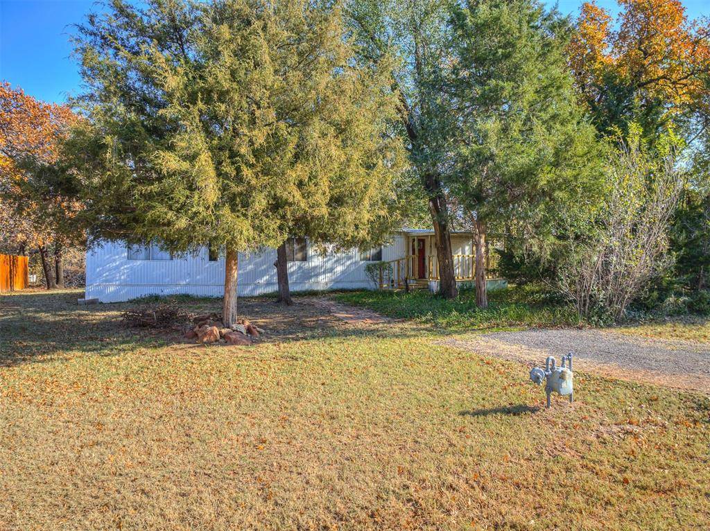 Edmond, OK 73034,7714 N Country Oaks RD
