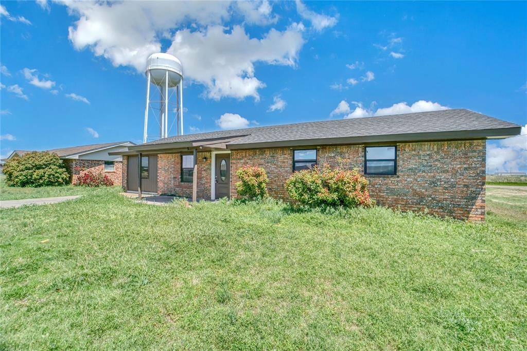 Hobart, OK 73651,416 S Highland ST