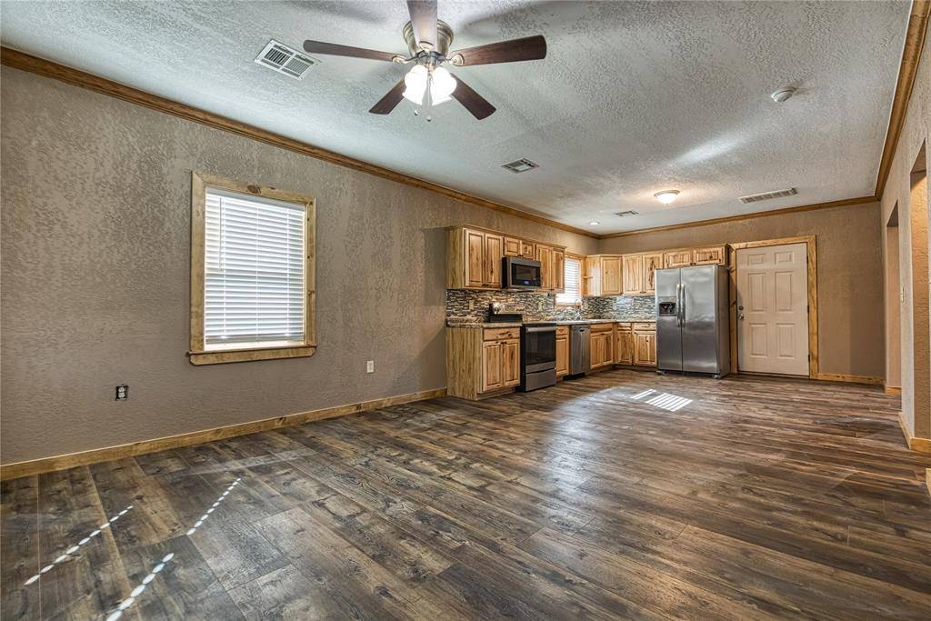 Elk City, OK 73644,1204 W 5th ST