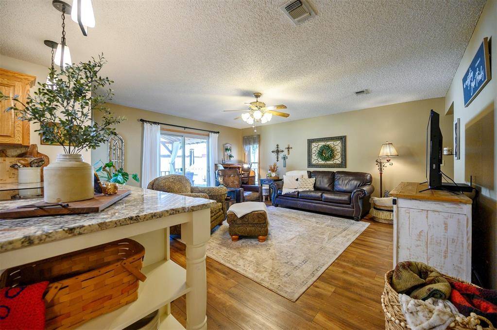 Broken Bow, OK 74728,908 Circle DR
