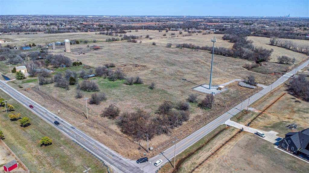 Mustang, OK 73064,12915 SW 44th ST