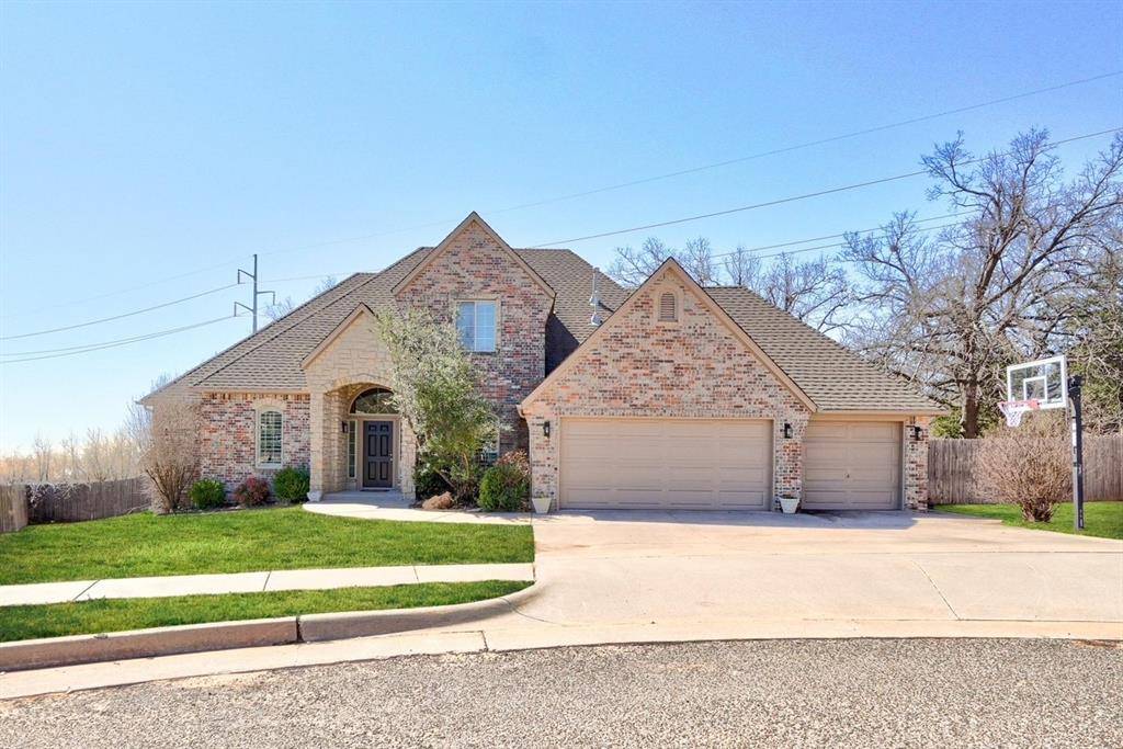 Edmond, OK 73034,2200 Hanover LN