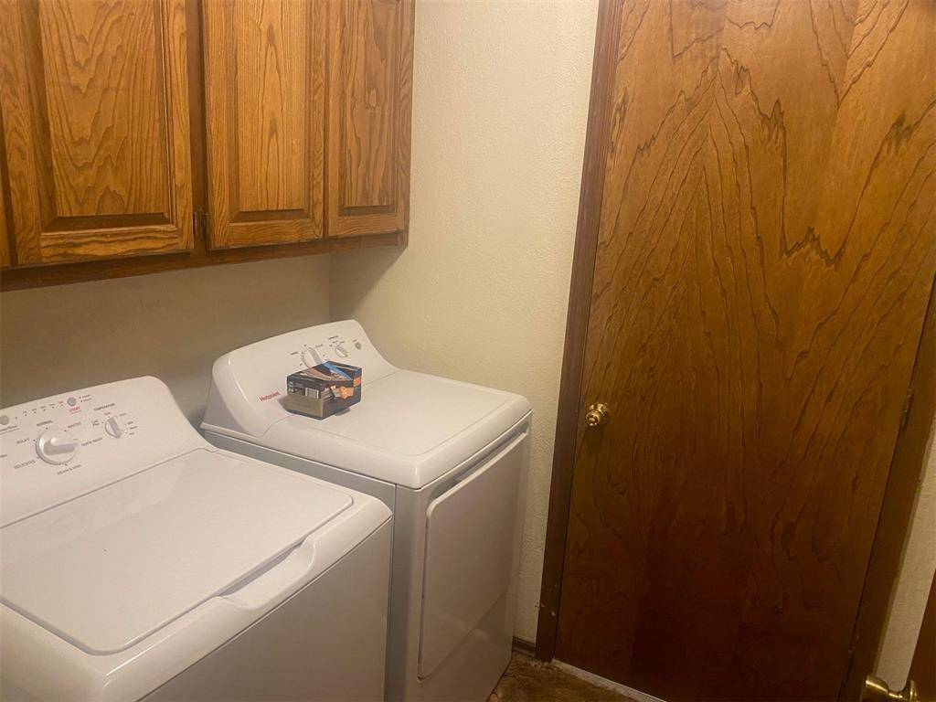 Lindsay, OK 73052,416 Jean AVE