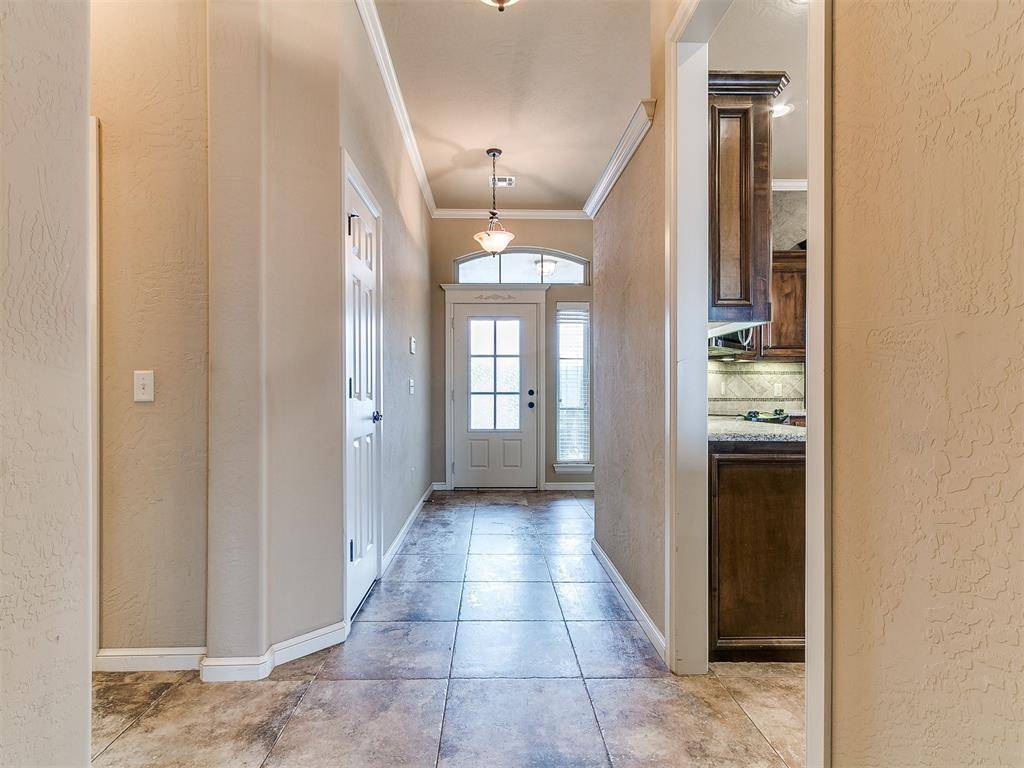 Oklahoma City, OK 73162,8609 NW 111th ST