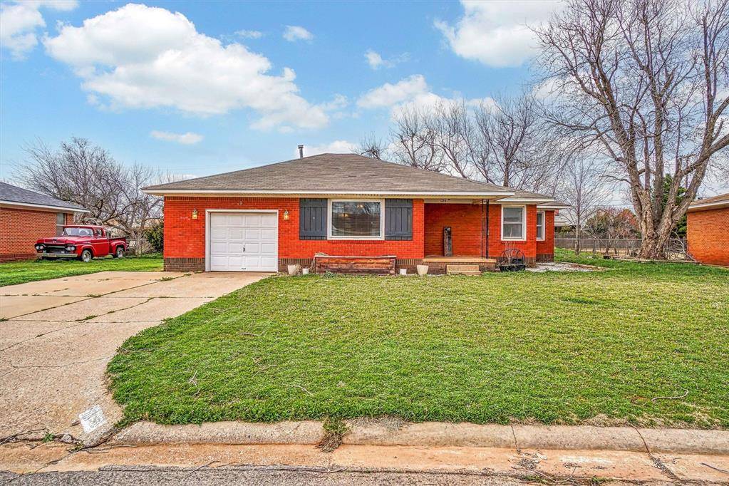 Altus, OK 73521,1724 N Lee ST