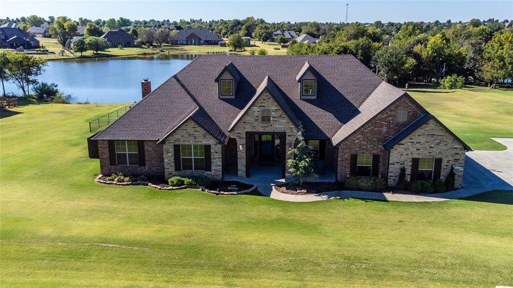 Tuttle, OK 73089,7202 North Shore DR