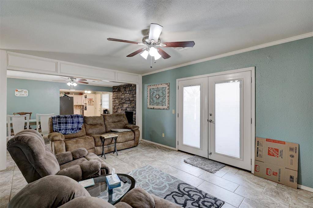 Oklahoma City, OK 73139,925 SW 94th ST