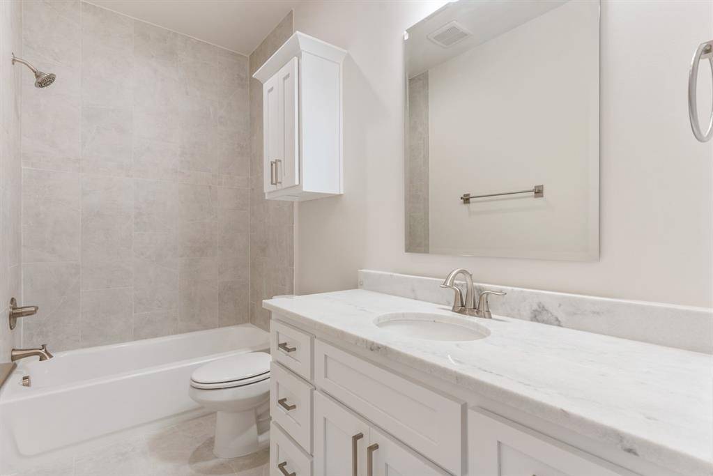 Edmond, OK 73013,15632 Flora AVE