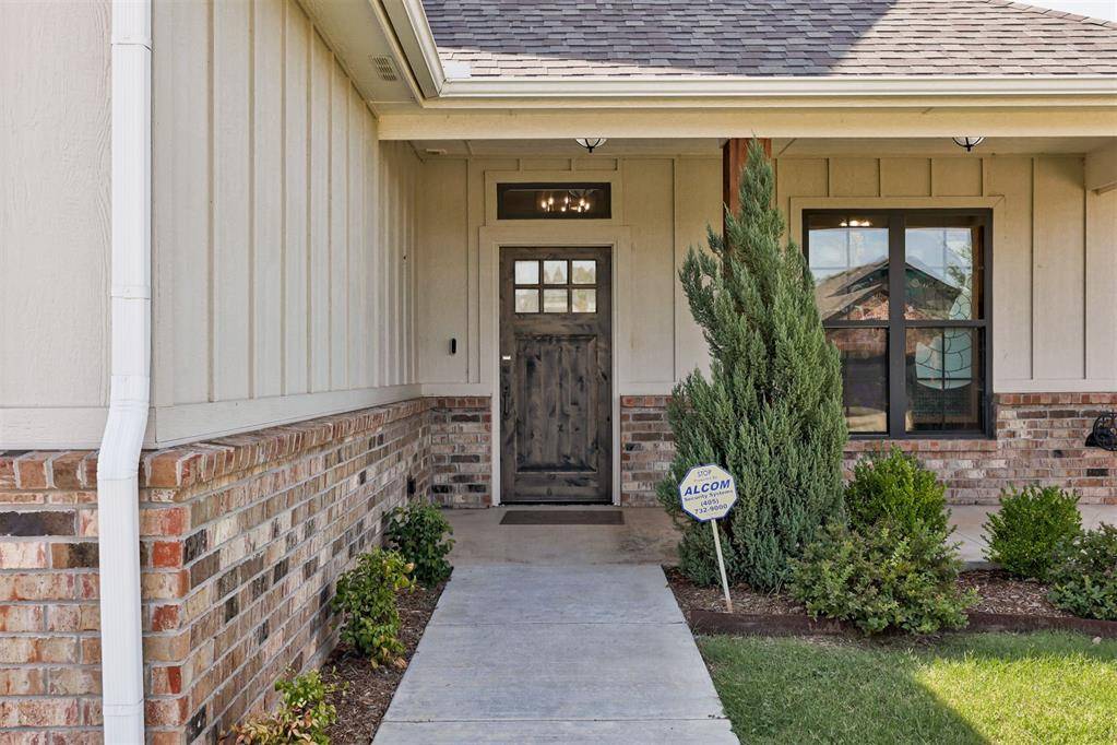 Edmond, OK 73012,2408 NW 179th ST