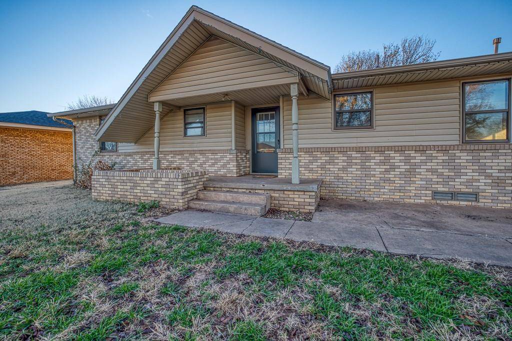 Watonga, OK 73772,834 Mimosa DR