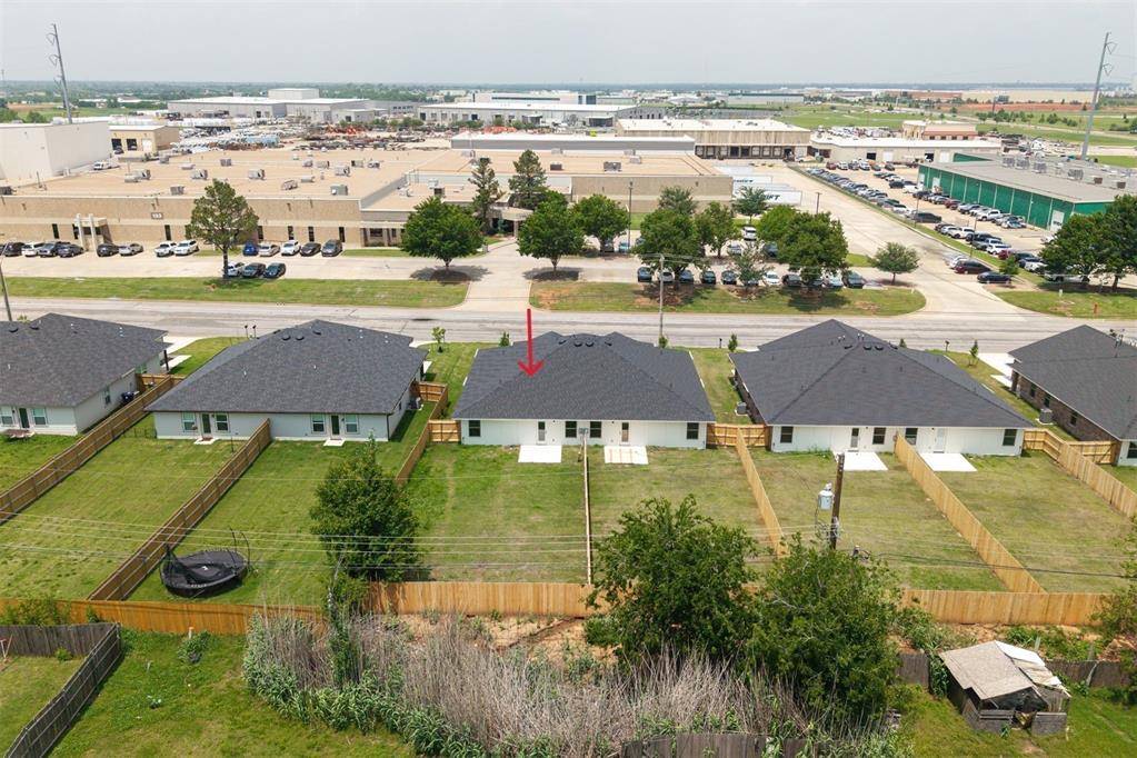 Oklahoma City, OK 73114,208 NW 122nd ST