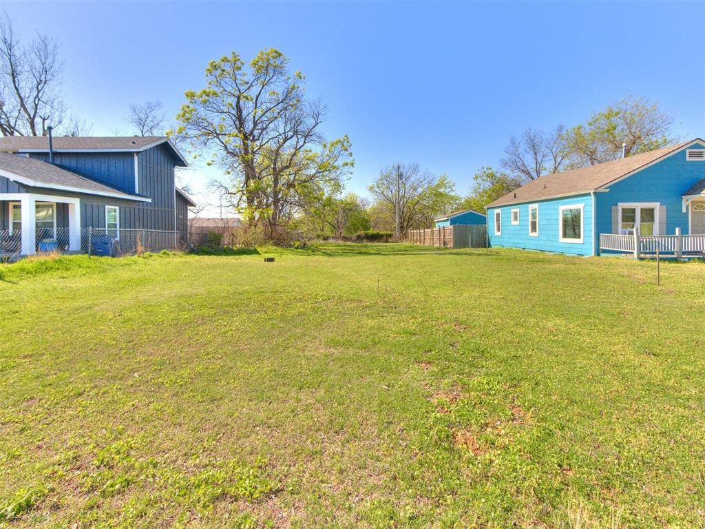 Guthrie, OK 73044,711 E Perkins AVE