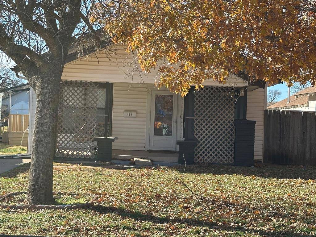 Hobart, OK 73651,423 N Lowe ST