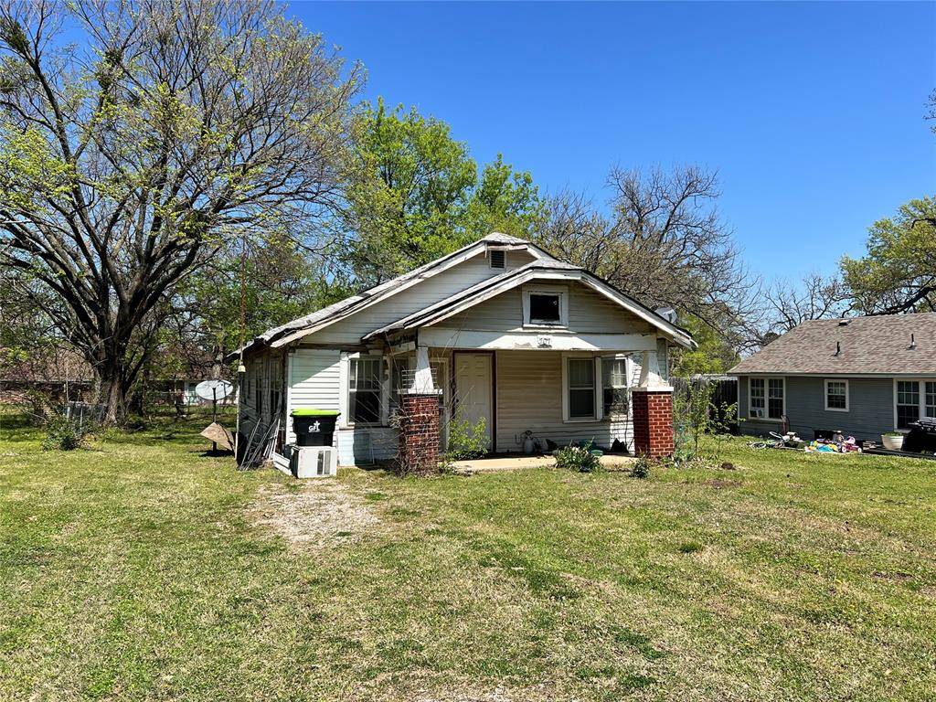 Tecumseh, OK 74873,707 W Washington ST