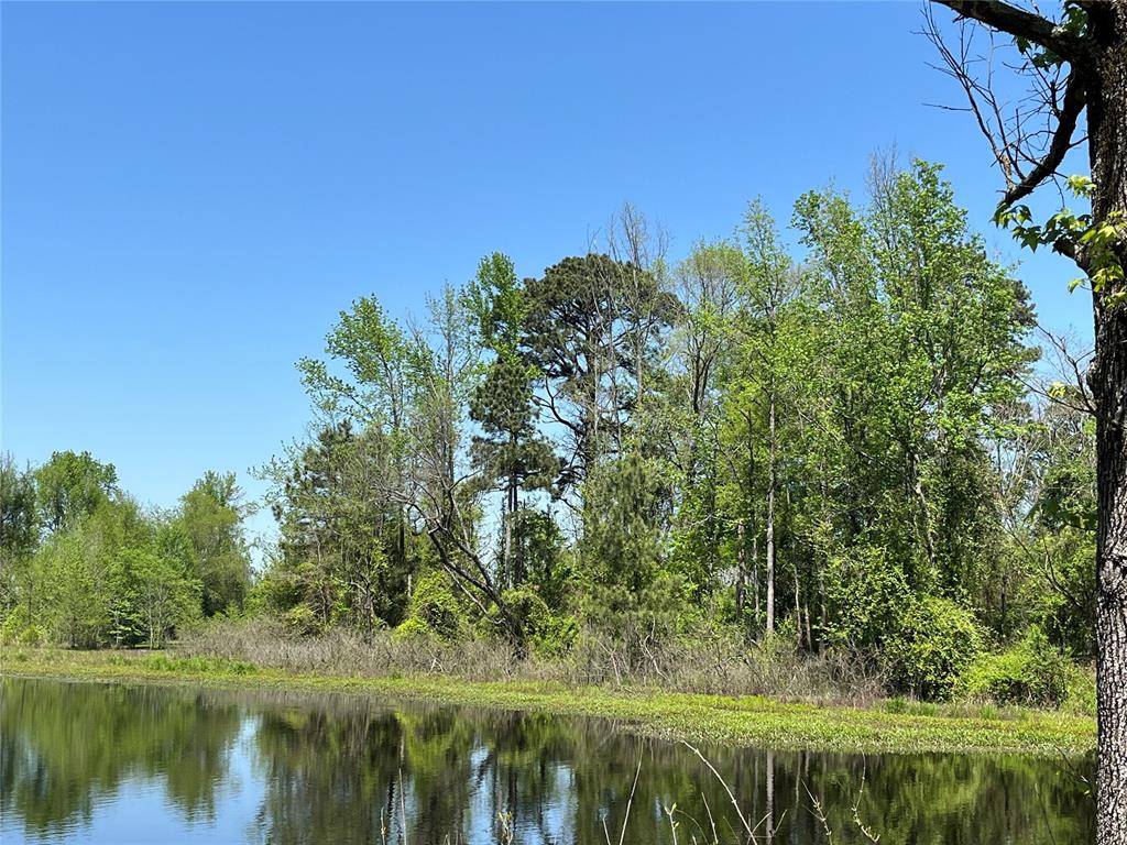Broken Bow, OK 74728,000 Dogwood CT