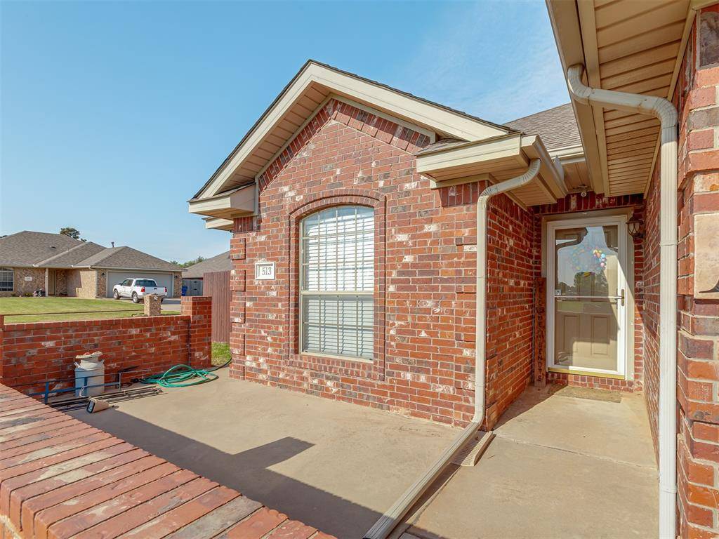 Mustang, OK 73064,513 S Castlerock LN