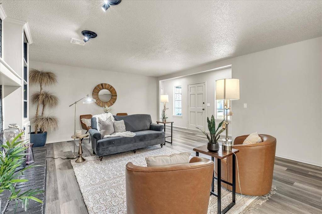 Oklahoma City, OK 73120,10908 Bel Air PL