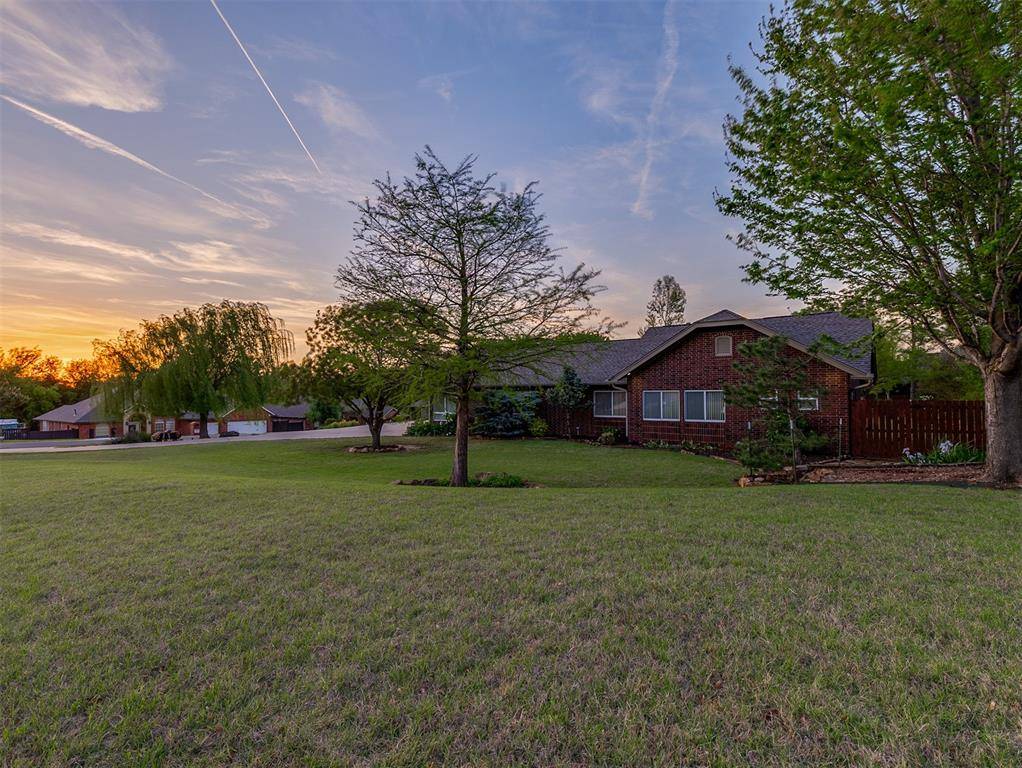 Moore, OK 73160,2105 SE 3rd ST