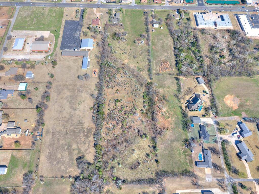Oklahoma City, OK 73013,8651 Santa Fe AVE