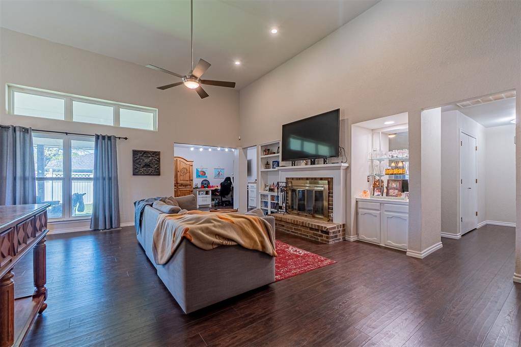 Yukon, OK 73099,10001 Dover DR