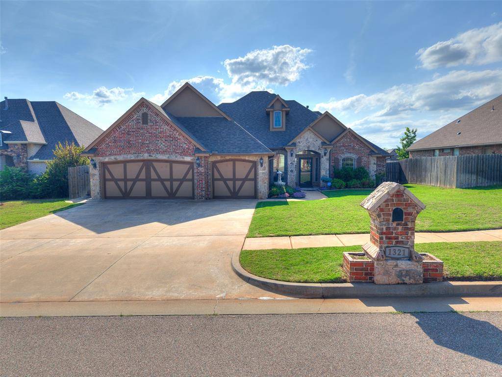 Moore, OK 73160,1321 Brice DR
