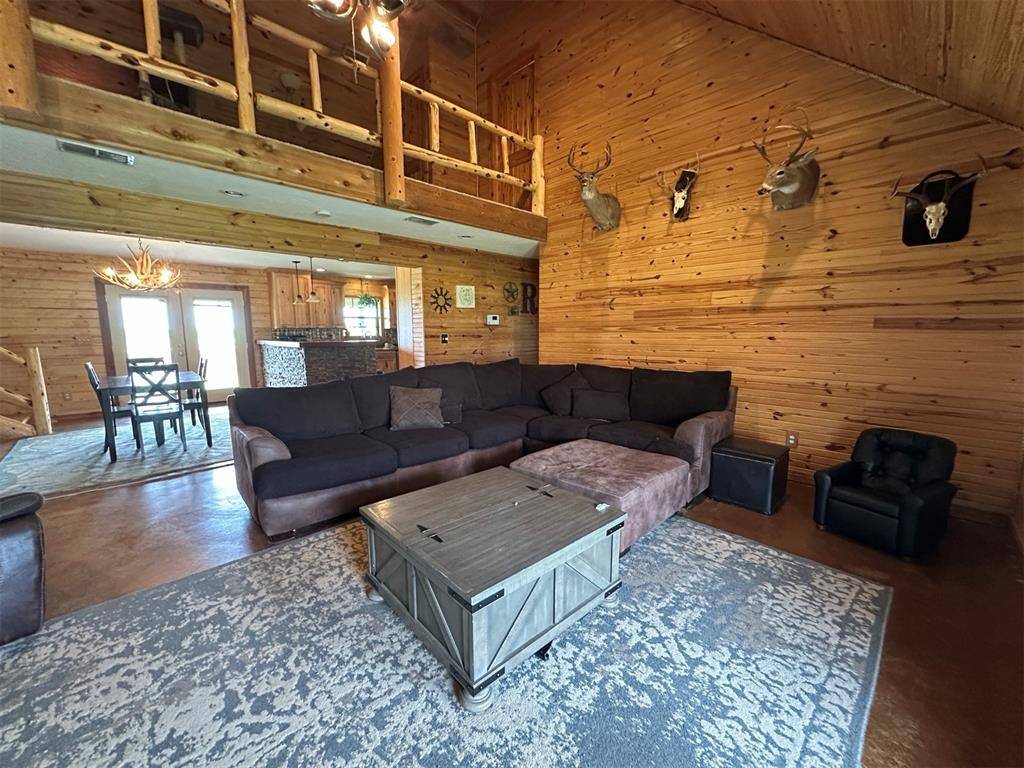 Fort Cobb, OK 73038,11053 County Road 1310