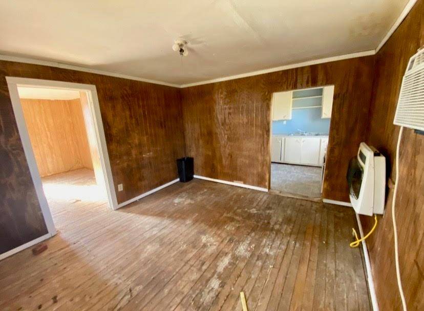 Okemah, OK 74859,119 S 7th ST