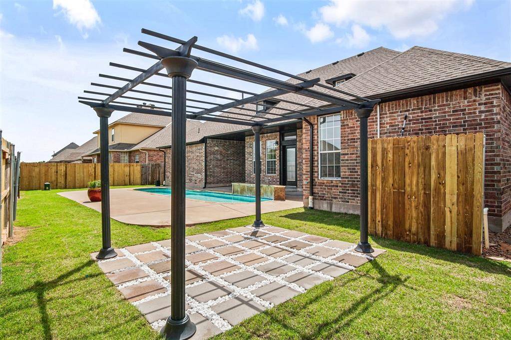 Oklahoma City, OK 73162,8833 NW 121st TER