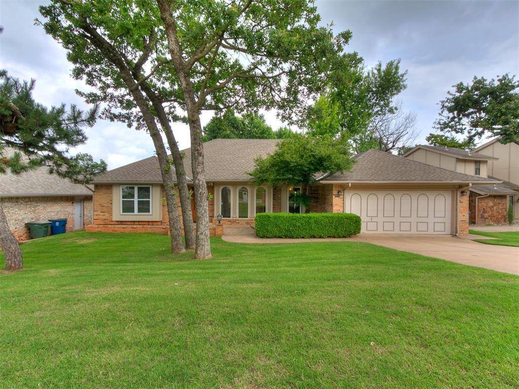 Edmond, OK 73034,908 Carfax RD