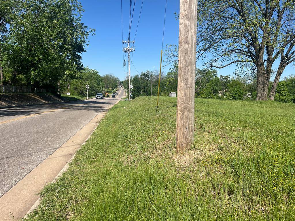 Shawnee, OK 74801,434 E Wallace ST