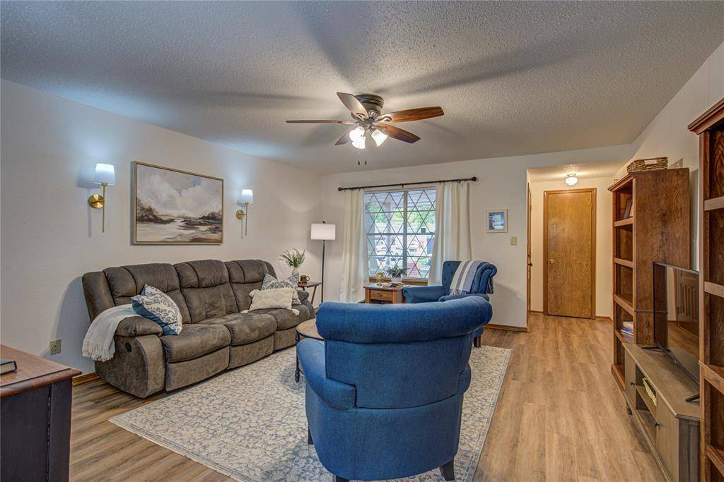 Oklahoma City, OK 73139,417 SW 63rd ST