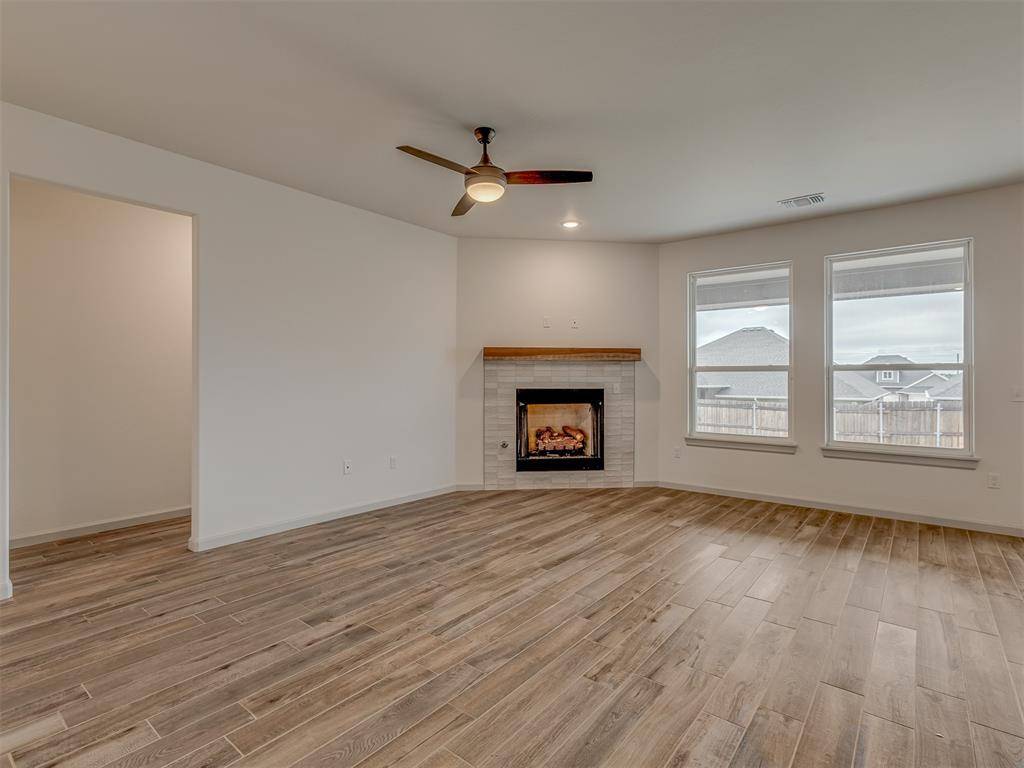 Edmond, OK 73013,8313 NW 162nd ST