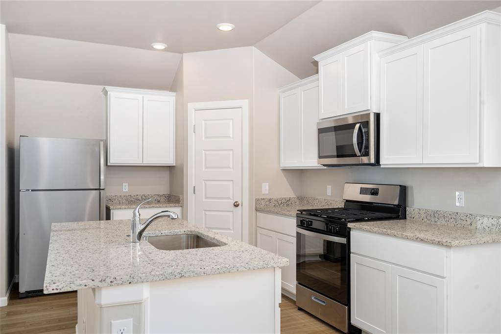 Tuttle, OK 73089,636 Luna WAY