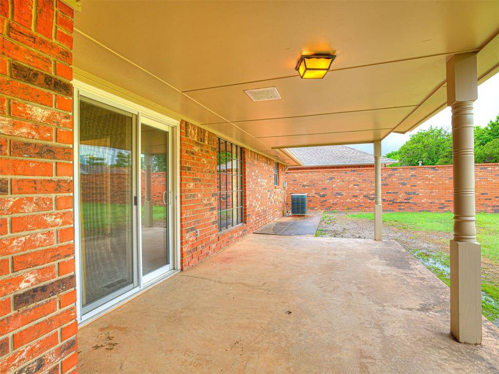 Oklahoma City, OK 73139,10021 Henderson DR