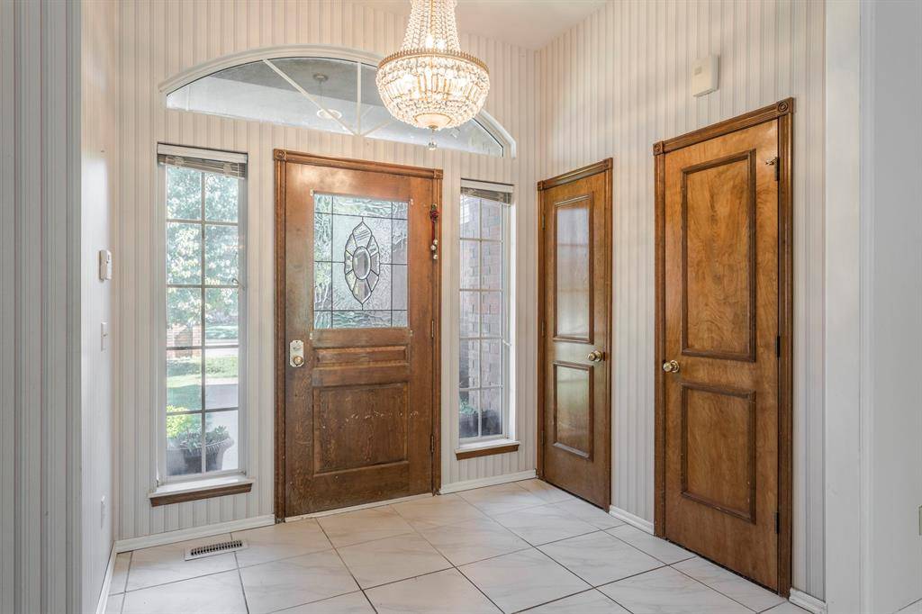 Edmond, OK 73013,2804 NW 158th ST