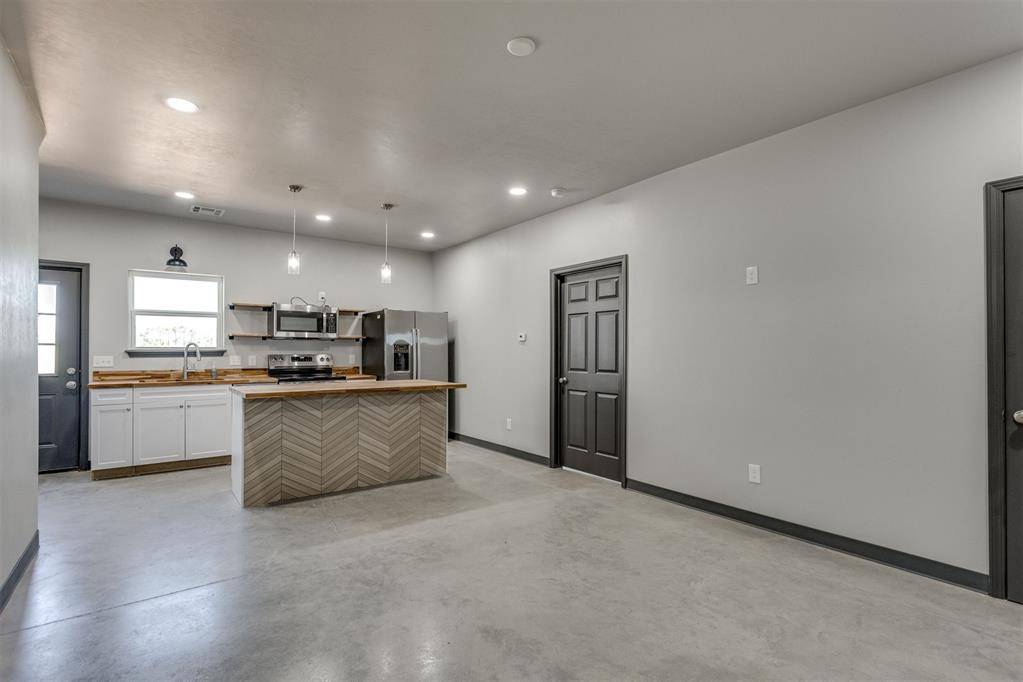 Lexington, OK 73051,12571 US Highway 77 #102