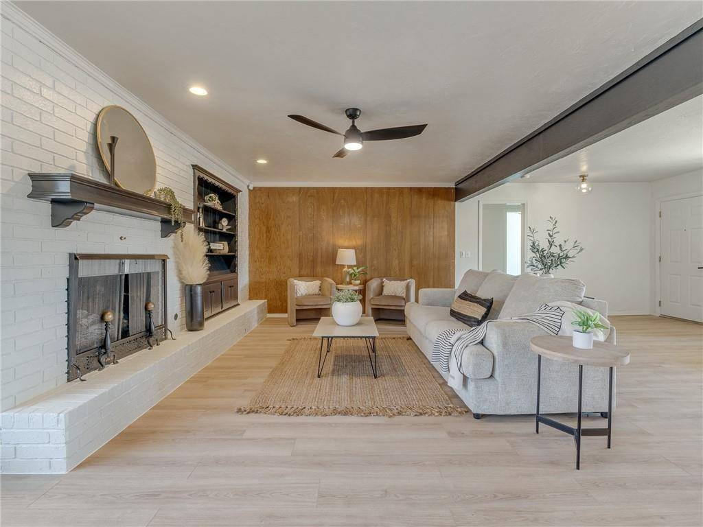 Oklahoma City, OK 73162,5613 NW 115th ST