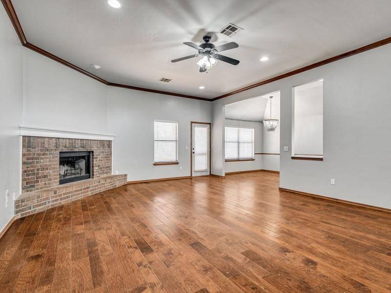 Moore, OK 73160,1905 SE 17th ST
