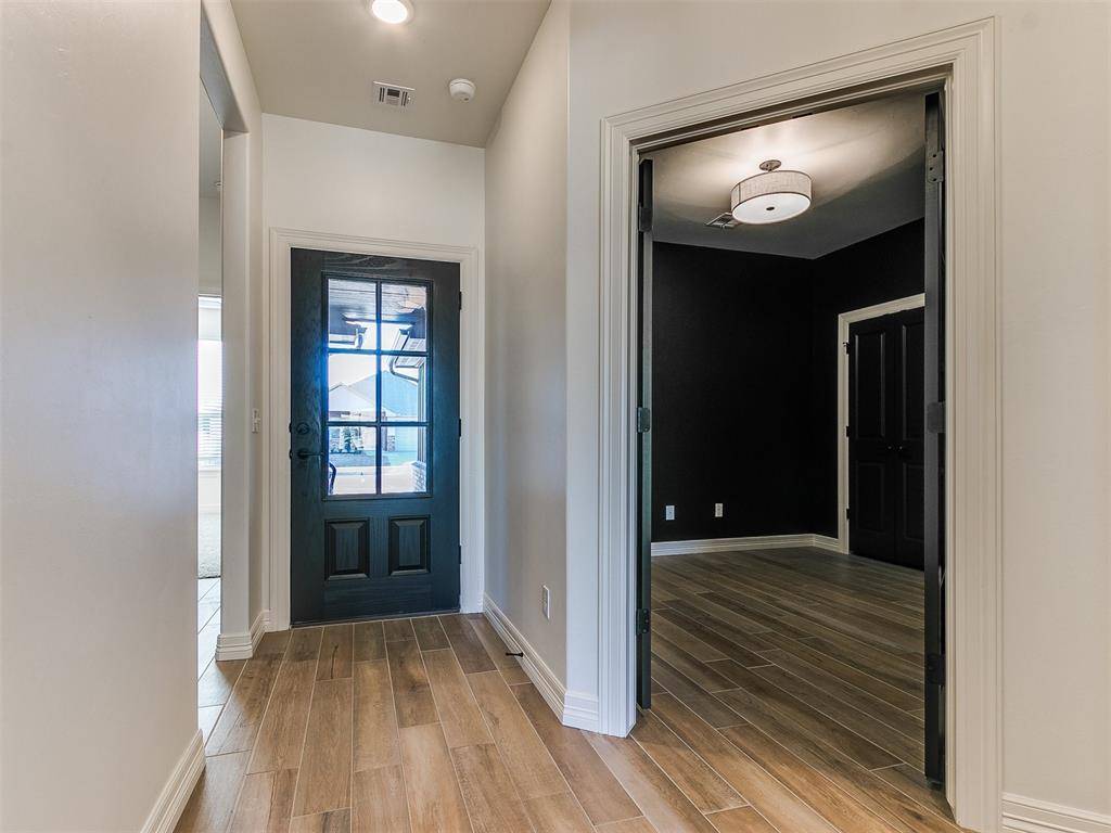 Yukon, OK 73099,7713 Wilshire Woods DR