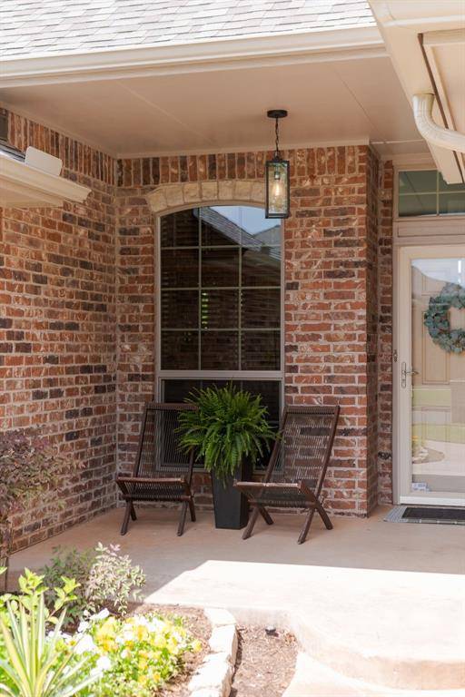 Edmond, OK 73012,16909 Autumnwood DR