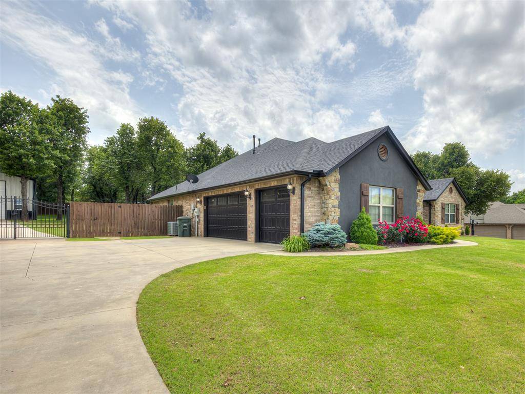 Edmond, OK 73025,668 Breezy Hill RD