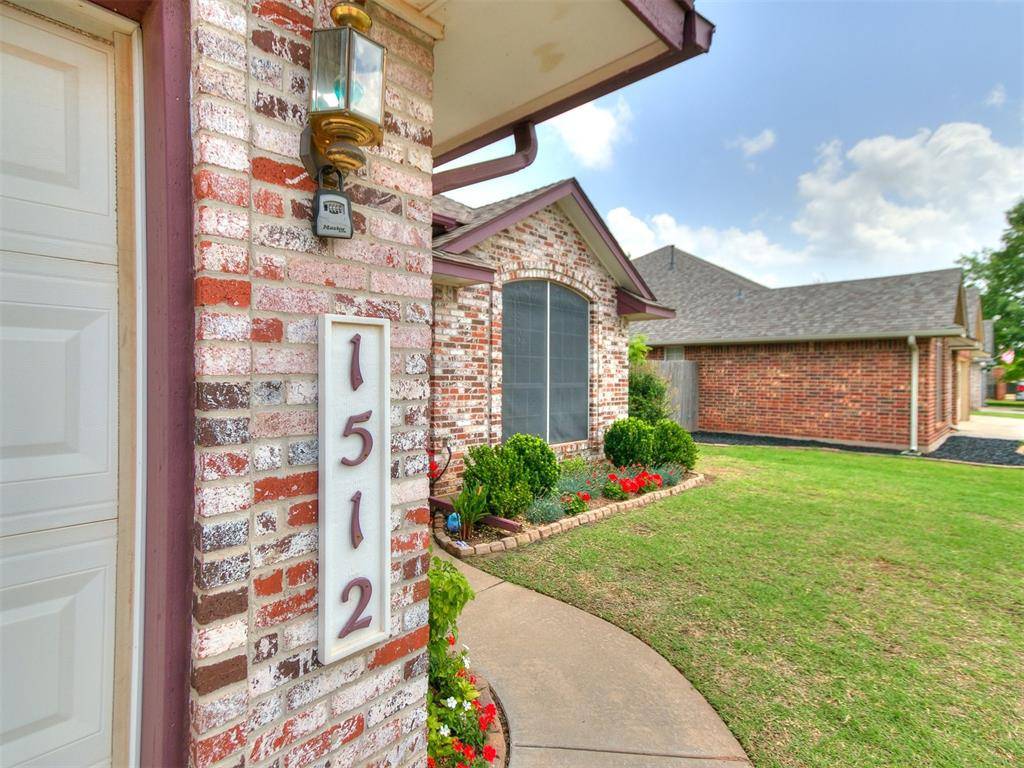Yukon, OK 73099,1512 Selborne PL