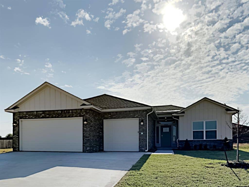 Yukon, OK 73099,9904 Glover River DR