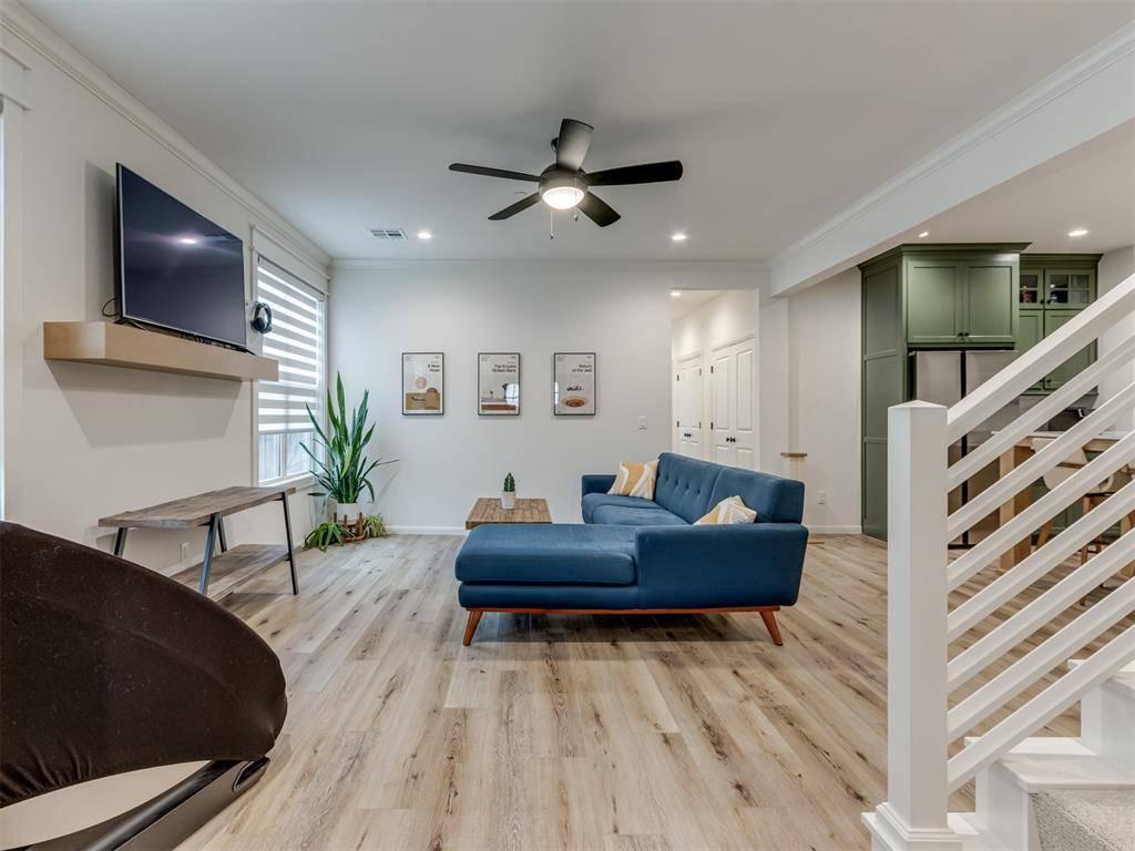 Edmond, OK 73034,636 Harbor Town DR