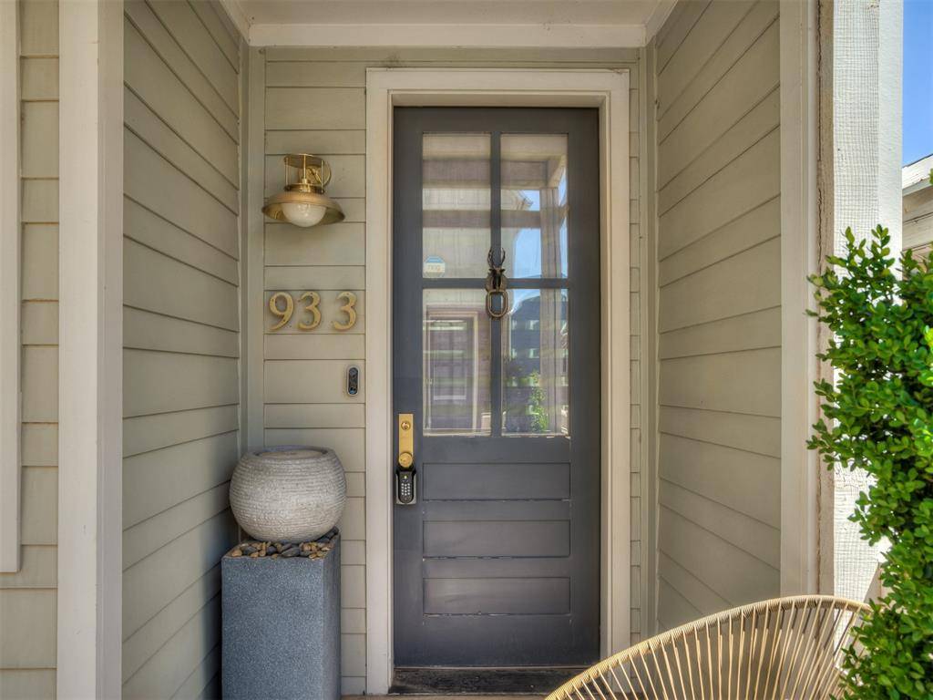 Oklahoma City, OK 73108,933 Pedalers LN