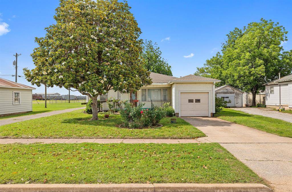 Okarche, OK 73762,111 W Colorado AVE
